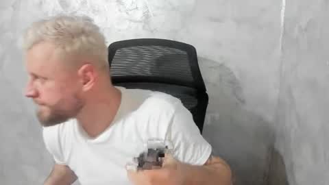 Snapshot of alexyno2020 chatting on February 8, 2026, 11:41 pm alexyno2022 ONLYFANS online show from February 8, 2026, 11:41 pm