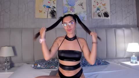 AlezkaRain online show from October 1, 2025, 4:18 am