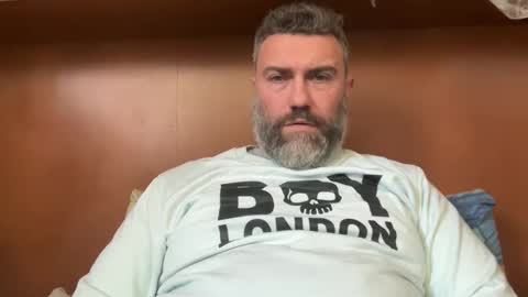 alfali online show from November 9, 2025, 1:42 pm