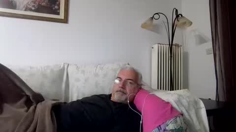 I wanna cum online show from December 2, 2025, 11:45 pm