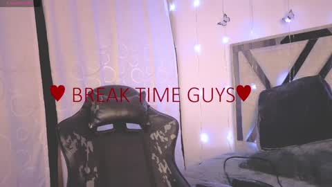 Carolina Join The Fan Club  online show from October 9, 2025, 1:58 am