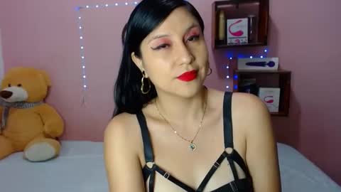 Snapshot of ali_squirt chatting on November 4, 2025, 10:53 pm alixia online show from November 4, 2025, 10:53 pm