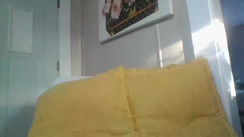 Snapshot of ali_tayler chatting on October 5, 2025, 12:25 pm ali_tayler online show from October 5, 2025, 12:25 pm