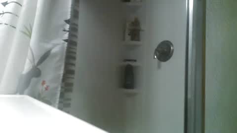 Snapshot of ali_tayler chatting on October 26, 2025, 6:03 pm ali_tayler online show from October 26, 2025, 6:03 pm