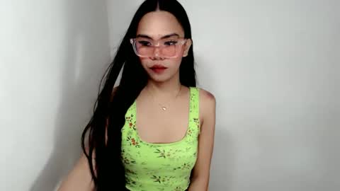 ALIAH online show from October 14, 2025, 9:43 am