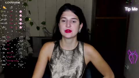 Snapshot of alianna_solo_kiss chatting on December 26, 2024, 12:27 pm Alianna online show from December 26, 2024, 12:27 pm
