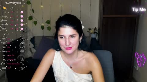 Snapshot of alianna_solo_kiss chatting on January 11, 2025, 6:01 pm Alianna online show from January 11, 2025, 6:01 pm