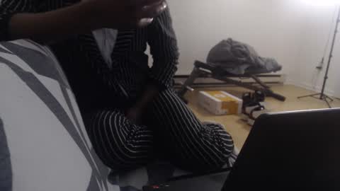 Snapshot of aliasallday chatting on January 8, 2025, 3:40 am Alias online show from January 8, 2025, 3:40 am