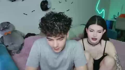 alice and james online show from October 17, 2025, 6:43 pm