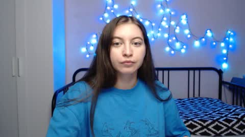 Snapshot of alice_________________________ chatting on January 6, 2025, 9:54 pm Alice online show from January 6, 2025, 9:54 pm