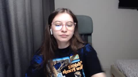 Snapshot of alice_________________________ chatting on February 3, 2025, 7:52 pm Alice online show from February 3, 2025, 7:52 pm