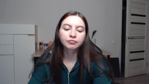 Snapshot of alice_________________________ chatting on February 26, 2025, 8:33 pm Alice online show from February 26, 2025, 8:33 pm
