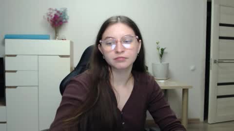 Alice online show from November 5, 2025, 4:29 pm