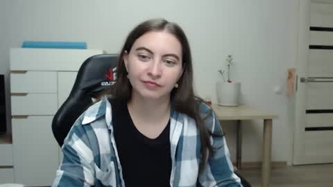 Snapshot of alice_________________________ chatting on July 16, 2026, 5:08 pm Alice online show from July 16, 2026, 5:08 pm