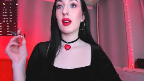 Snapshot of alice___mistress chatting on January 25, 2025, 3:40 am Miss Alice online show from January 25, 2025, 3:40 am