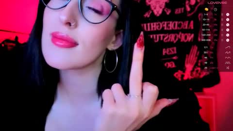 Snapshot of alice___mistress chatting on October 1, 2025, 12:49 am Miss Alice online show from October 1, 2025, 12:49 am