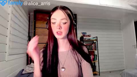 Alice Aris online show from February 26, 2026, 3:22 pm