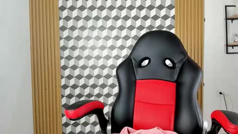alice__brow online show from September 21, 2025, 3:35 pm