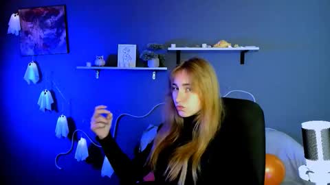 alice_cold online show from October 27, 2025, 9:35 am