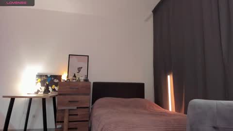 alice_dias online show from February 6, 2025, 2:58 pm