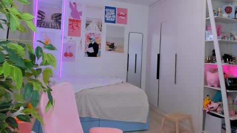 Alichery online show from April 15, 2026, 3:13 am