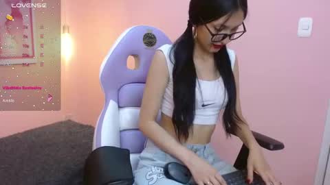 alice_in_hornyland_ online show from September 27, 2025, 9:20 pm