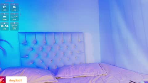 alice_jonnes_ online show from April 12, 2026, 7:02 am