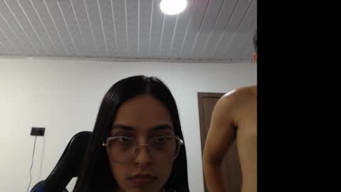 Snapshot of alice_julieta chatting on November 2, 2025, 12:35 am Alice Julieta online show from November 2, 2025, 12:35 am