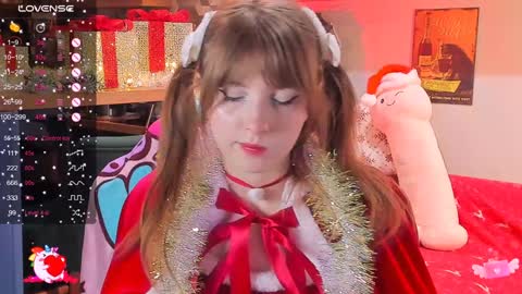 Snapshot of alice_langley chatting on December 25, 2024, 12:47 pm Alice 3 online show from December 25, 2024, 12:47 pm