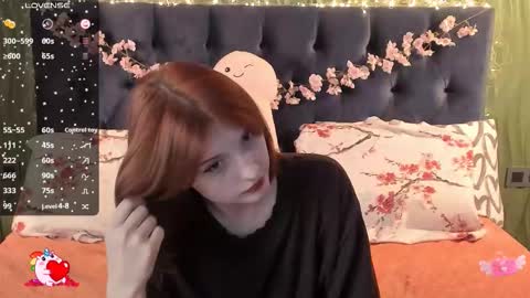 Snapshot of alice_langley chatting on October 3, 2025, 11:18 am Alice 3 online show from October 3, 2025, 11:18 am