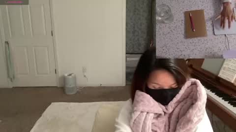 Alice Lee online show from April 13, 2026, 11:43 pm