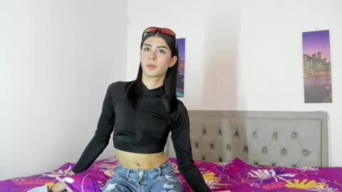 Snapshot of alice_oceans chatting on December 31, 2024, 5:55 am Alice Oceans. online show from December 31, 2024, 5:55 am