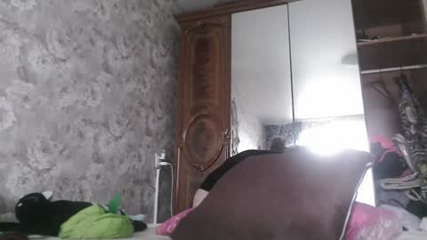 Snapshot of alice_peach chatting on February 8, 2025, 12:06 pm bigclit daddy squirt bigdildo fit online show from February 8, 2025, 12:06 pm