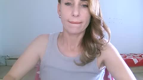 Snapshot of alice_sewx chatting on September 16, 2025, 10:49 am Alice Sewx online show from September 16, 2025, 10:49 am