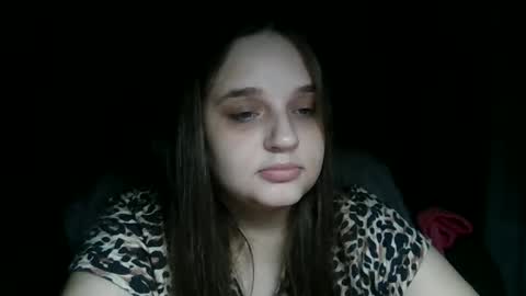 Snapshot of alice_shy14 chatting on October 22, 2025, 5:56 pm Cristal online show from October 22, 2025, 5:56 pm