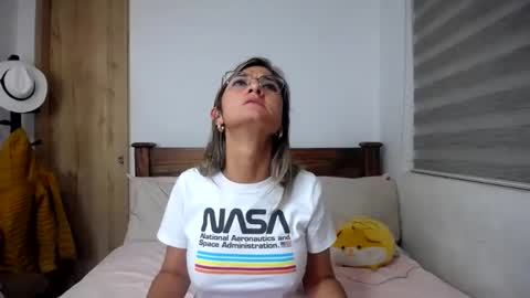 Snapshot of alice_shy29_ chatting on January 18, 2025, 4:48 am Alice shy online show from January 18, 2025, 4:48 am