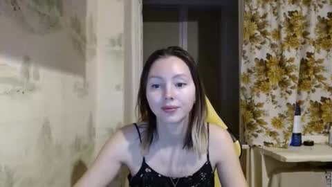 Snapshot of alice_smiles chatting on January 18, 2026, 11:30 pm Alice smiles online show from January 18, 2026, 11:30 pm