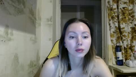 Snapshot of alice_smiles chatting on February 13, 2026, 11:56 pm Alice smiles online show from February 13, 2026, 11:56 pm