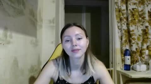 Snapshot of alice_smiles chatting on March 1, 2026, 10:56 pm Alice smiles online show from March 1, 2026, 10:56 pm