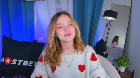 Alice  online show from December 11, 2024, 5:15 pm