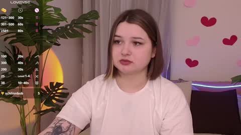 Alice  online show from February 4, 2025, 6:49 pm