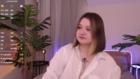 Alice  online show from March 4, 2025, 7:54 pm