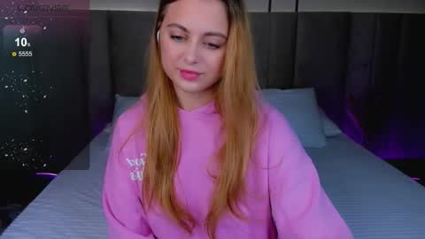 Snapshot of alice_wander chatting on September 13, 2025, 2:22 am Alice online show from September 13, 2025, 2:22 am