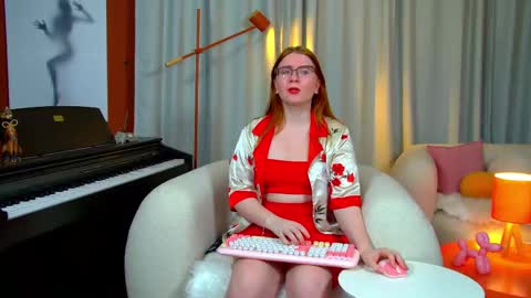 Alice online show from September 30, 2025, 7:30 pm