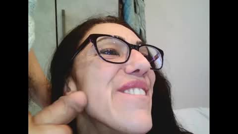 Snapshot of aliceanddave chatting on March 4, 2025, 7:54 pm aliceanddave online show from March 4, 2025, 7:54 pm