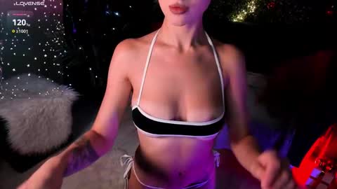 Your sweet Alice INST alicebellies online show from January 7, 2026, 5:21 am