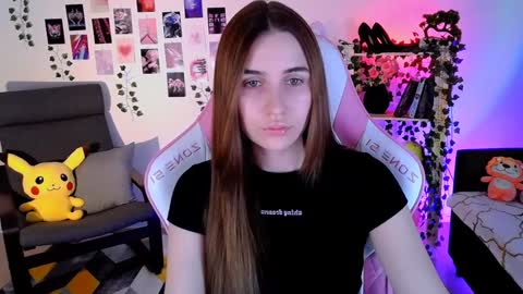 Snapshot of alicecharmy chatting on December 10, 2024, 12:27 pm alicecharmy online show from December 10, 2024, 12:27 pm