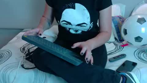 alicecoffin online show from July 2, 2026, 3:17 am