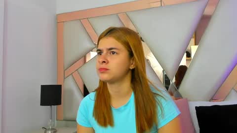 AliceCruz online show from May 26, 2026, 12:01 pm