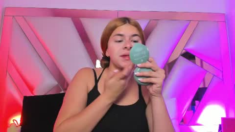 Snapshot of alicecruuz chatting on July 4, 2026, 4:57 pm AliceCruz online show from July 4, 2026, 4:57 pm